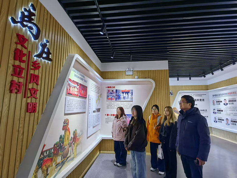 中國礦業(yè)大學(xué)調(diào)研團(tuán)走進(jìn)馬莊村，調(diào)研馬莊村發(fā)展現(xiàn)狀