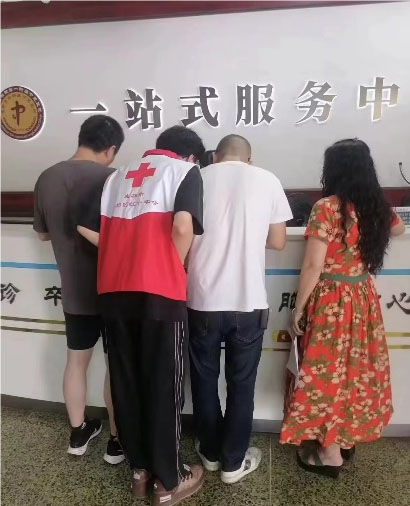 懷夢愛心暑期實(shí)踐隊助力醫(yī)院信息化建設(shè)