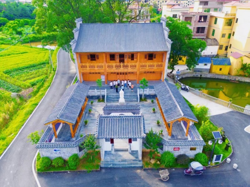 江西農(nóng)大學(xué)子三下鄉(xiāng)：夏日書院情，支教暖人心