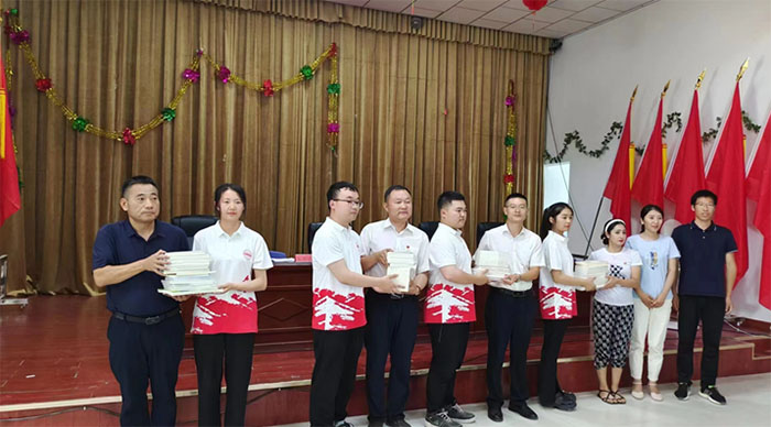 “推廣普及林果精深加工先進實用技術(shù)，努力促進科技成果