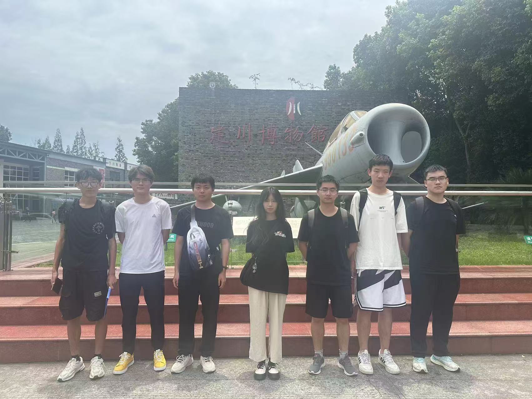 在建川博物館，與歷史對(duì)話 ——西南石油大學(xué)“追憶滄桑歲月”實(shí)踐隊(duì)