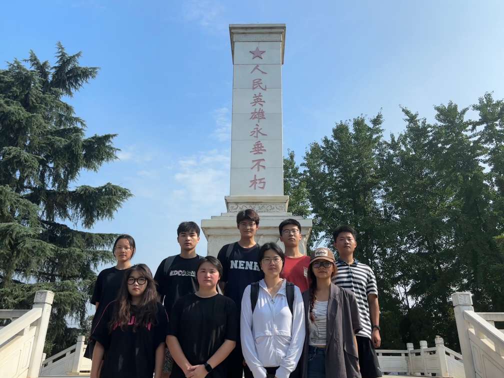 西南石油大學(xué)暑期三下鄉(xiāng)：緬懷革命先烈，傳承紅色基因