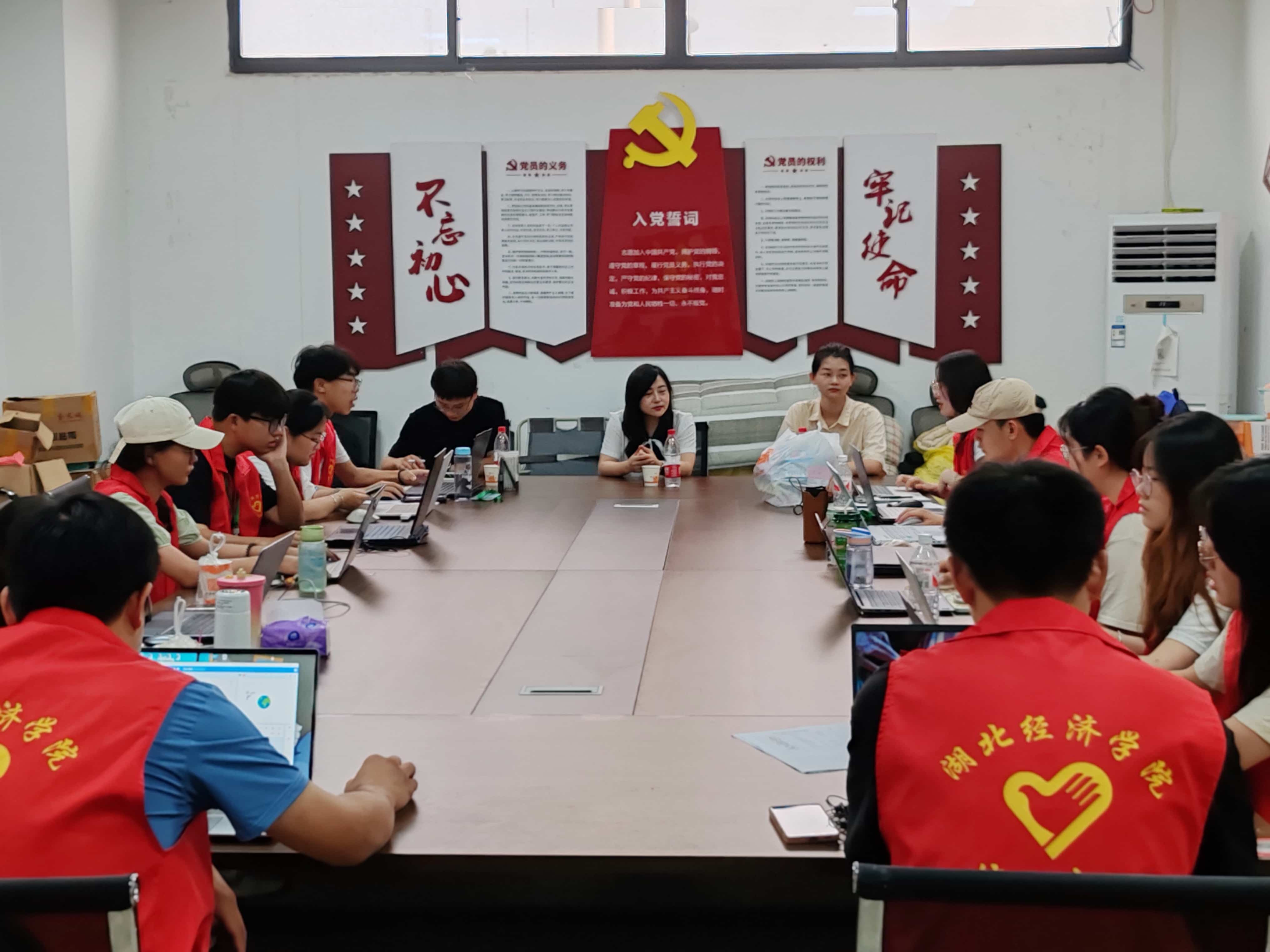 七彩課程促成長，微光IE暑托班特色活動顯成效！
