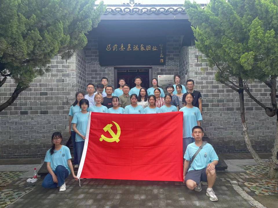 安徽中醫(yī)藥大學(xué)中醫(yī)學(xué)子三下鄉(xiāng)感悟：下鄉(xiāng)之路，增信之途